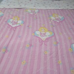 1997 Vintage Barbie Sweet Dreams Reversible Comforter (Double/Full Size)